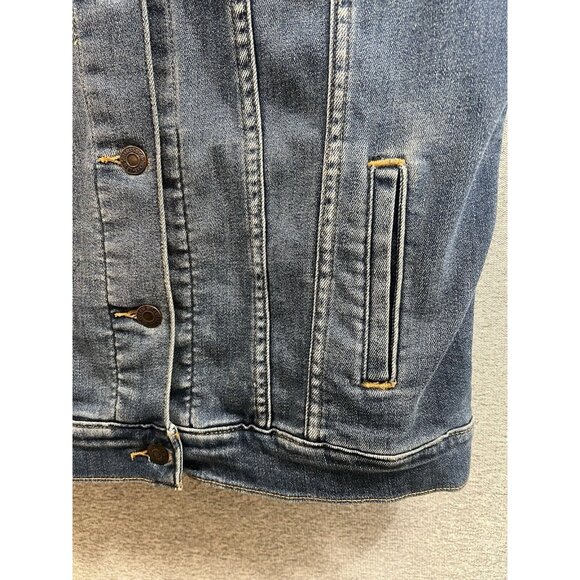 Levi's Women's Original Trucker Denim Jacket Size Medium Blue Jean Jacket - Picture 8 of 14